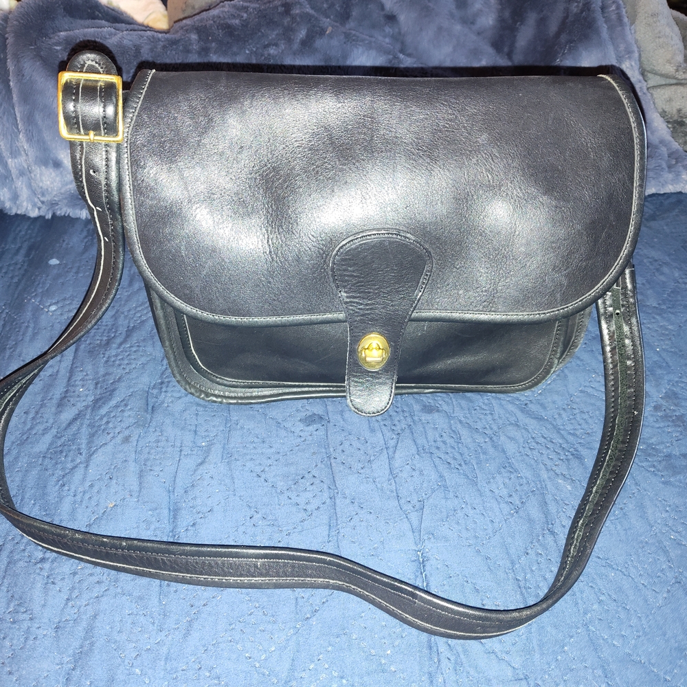 Coach Classic Black Leather Shoulder Bag